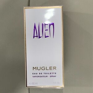 Mugler Alien Eau de Toilette Spray - White and Gold